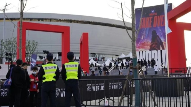 測溫安檢一體機(jī)