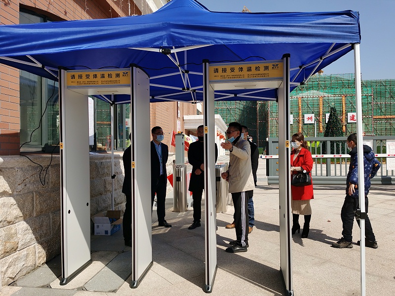 紅外測(cè)溫門(mén)