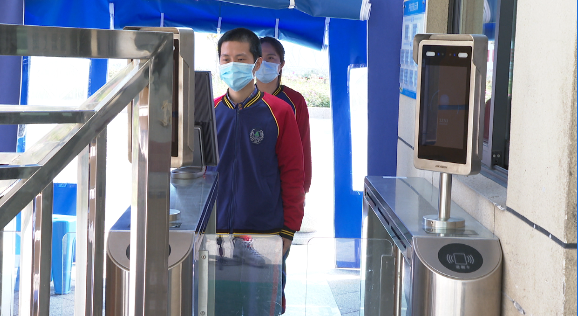 人臉識(shí)別體溫測(cè)量一體機(jī)