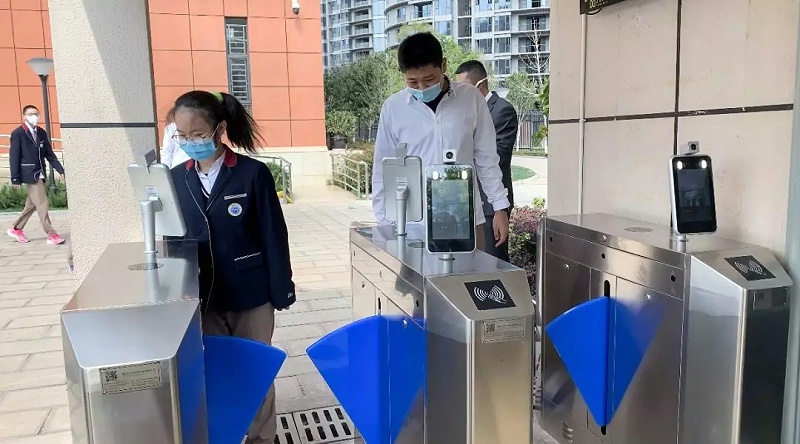 AI人臉識別測溫一體機(jī)