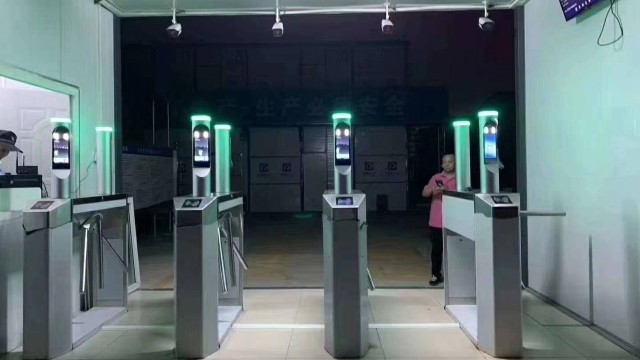 智能安檢門廠家分享人臉識別閘機普遍用在哪些領(lǐng)域？