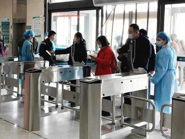 測體溫人臉識別一體機(jī)